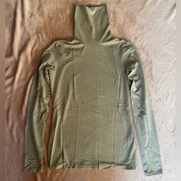 Ralph Lauren Black Label Sweaters - NWOT Black Label Ralph Lauren turtleneck top - size M